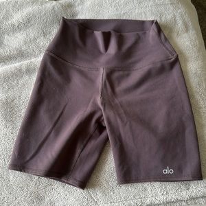 Alo High Waisted Biker Shorts 7”